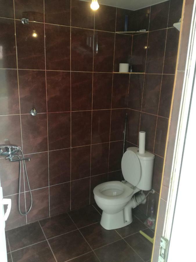 Guest House Nino Batumi Exterior foto